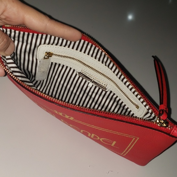 Henri Bendel ABOUT TOWN Pouch - Picture 4 of 8